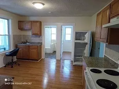 112 Ash St, Gardner, MA 01440 photo 3