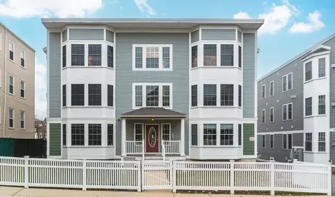 10 Saco St #6, Dorchester, MA 02122