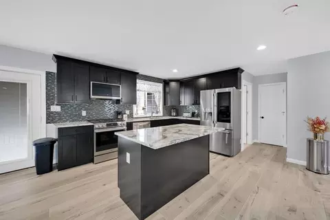 Kitchen - 42 Ringgold St, Springfield, MA 01104 photo 2 of 4