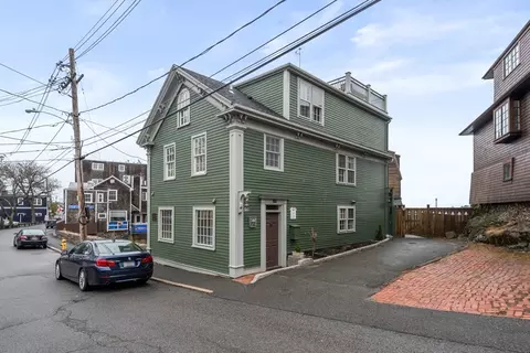 137 Front St, Marblehead, MA 01945 photo 4