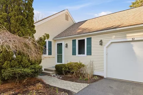 72 Pine Hill Blvd #72, Mashpee, MA 02649