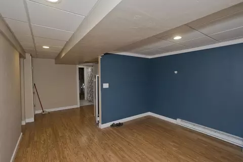 Living - 31 Acrebrook Rd, Springfield, MA 01129 photo 2 of 2