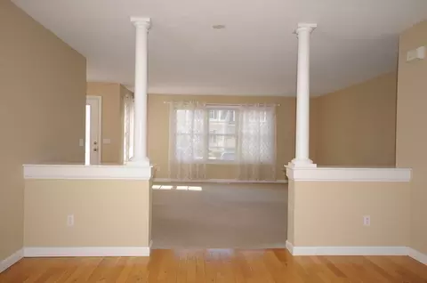 Living - 29 Carleton Pl #29, Wareham, MA 02558 photo 4 of 5