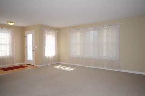 Living - 29 Carleton Pl #29, Wareham, MA 02558 photo 1 of 5