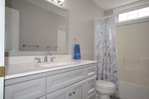 Bath - 29 Carleton Pl #29, Wareham, MA 02558 photo 3 of 3