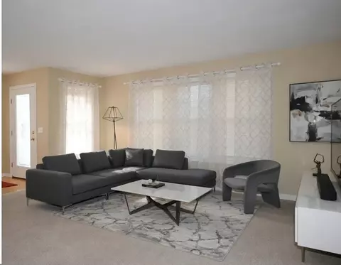 Living - 29 Carleton Pl #29, Wareham, MA 02558 photo 3 of 5