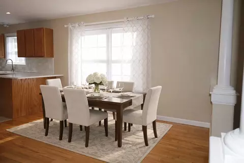 Dining - 29 Carleton Pl #29, Wareham, MA 02558 photo 1 of 1