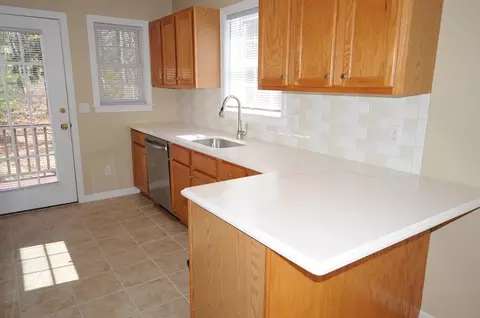 Kitchen - 29 Carleton Pl #29, Wareham, MA 02558 photo 1 of 5