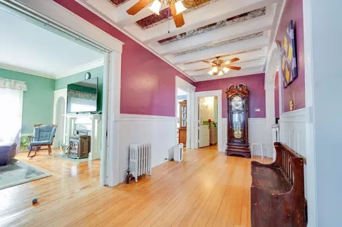 Entry Way - 23 Germain St, Worcester, MA 01602 photo 2 of 10