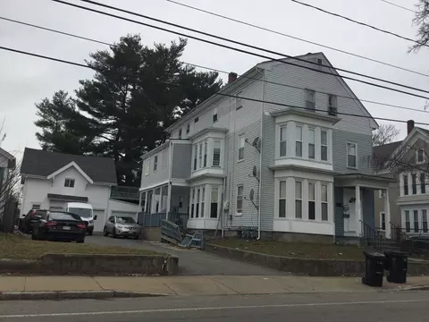 1027 Warren Ave, Brockton, MA 02301