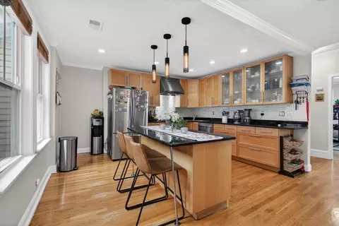 408 Seaver St #2PH, Boston, MA 02121