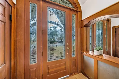 21 Cunningham Rd, Wellesley, MA 02481 photo 2