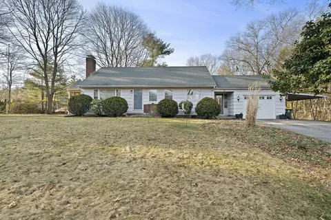 14 Wheelock Cir, Franklin, MA 02038