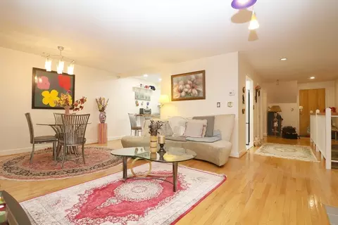 16 N Stone Mill Dr #1014, Dedham, MA 02026