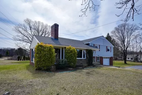 95 Grove St, Shrewsbury, MA 01545