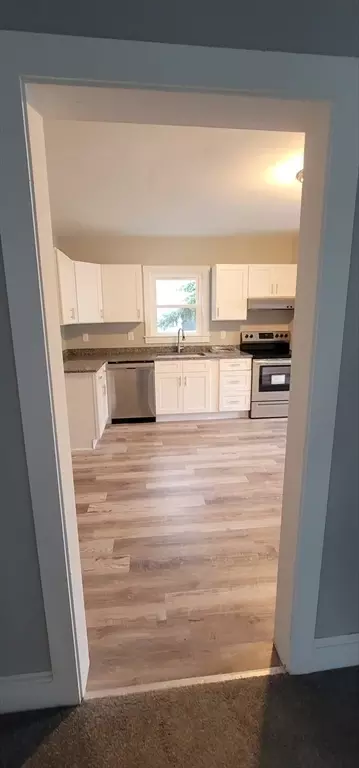 Entry Way - 529 Warren, Fall River, MA 02721 photo 4 of 9