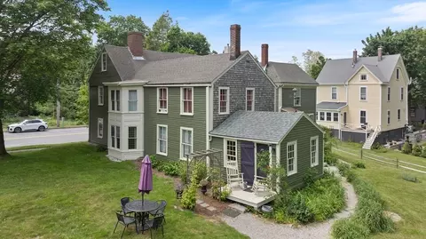 11 High Rd, Newbury, MA 01951