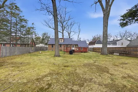 19 Carnavon Cir, Springfield, MA 01109 photo 30