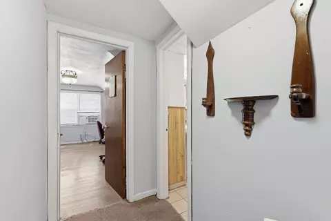 19 Carnavon Cir, Springfield, MA 01109 photo 22