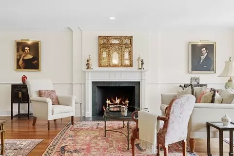 81 Beacon St #8, Boston, MA 02108