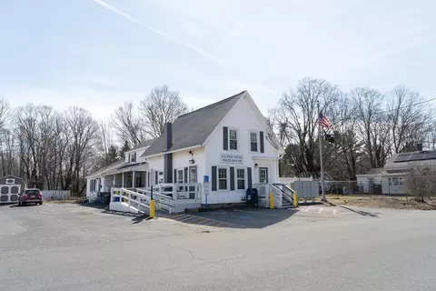 2 Monson Rd, Wales, MA 01081