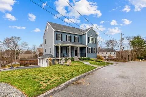 6 Bishop St, Plymouth, MA 02360