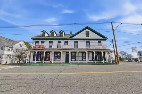 4 Park St, Belchertown, MA 01007