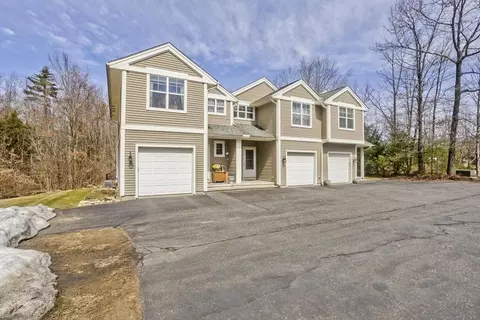 330 Haydenville Rd #E, Leeds, MA 01053
