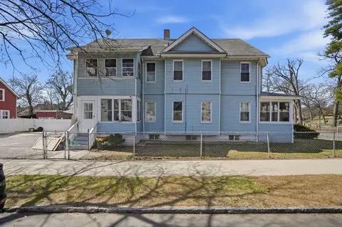 Exterior - 485 Bay St, Springfield, MA 01109 photo 2 of 4