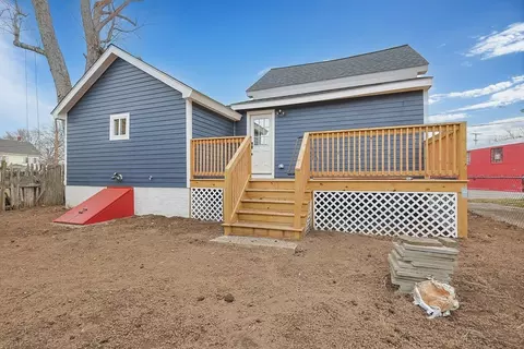 Exterior - 3 Robert St, Attleboro, MA 02703 photo 5 of 8