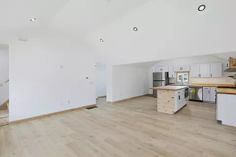 Living - 3 Robert St, Attleboro, MA 02703 photo 2 of 2