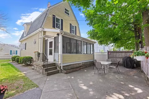 8 3rd St # A, Medford, MA 02155