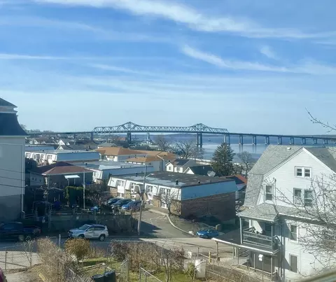 View/Area - 154 Barnaby St, Fall River, MA 02720 photo 2 of 6