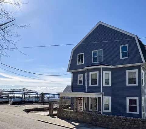 154 Barnaby St, Fall River, MA 02720