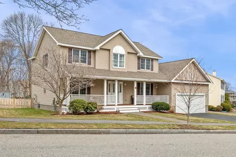 7 Hilltop Dr, Peabody, MA 01960