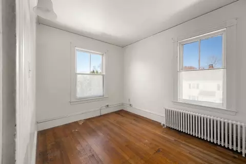 Bedroom - 27 Evans Rd, Marblehead, MA 01945 photo 4 of 4