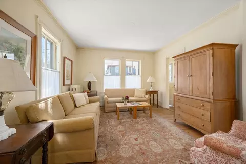 Living - 27 Evans Rd, Marblehead, MA 01945 photo 1 of 2