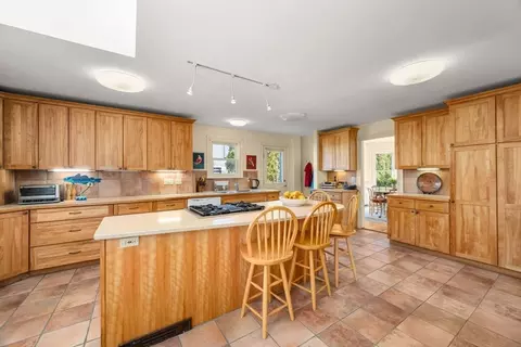 Kitchen - 27 Evans Rd, Marblehead, MA 01945 photo 3 of 5