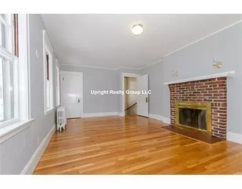 60-62 Cloverdale Rd #62, Newton, MA 02461