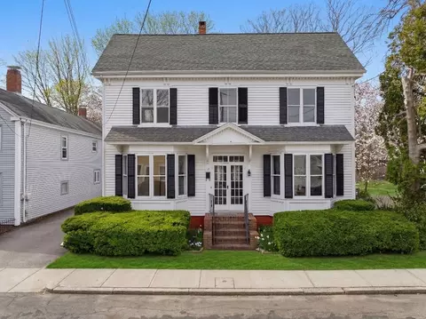 14 Allen St, Newburyport, MA 01950