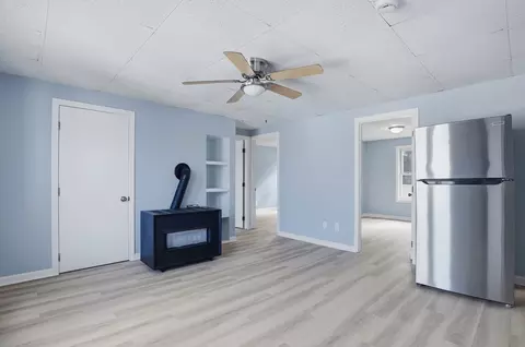 Living - 29 Palmer St, Fall River, MA 02724 photo 2 of 4