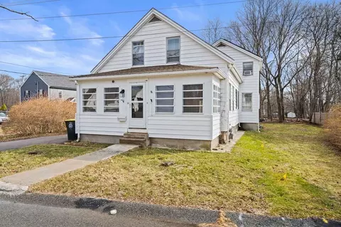 14 Foster St, Avon, MA 02322