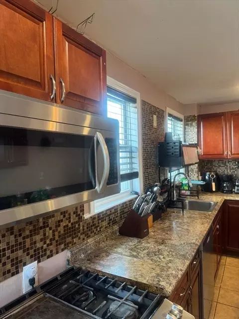 Kitchen - 40 Baker Rd, Everett, MA 02149 photo 2 of 4