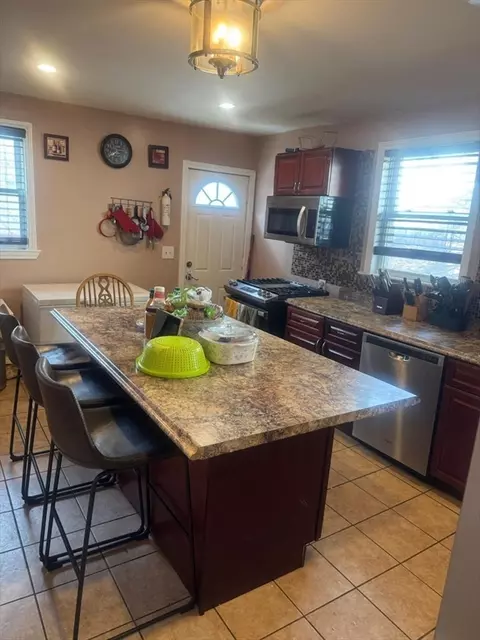 Kitchen - 40 Baker Rd, Everett, MA 02149 photo 4 of 4