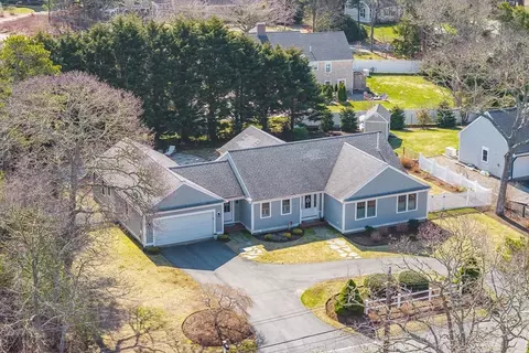 234 Round Cove Rd, Chatham, MA 02633