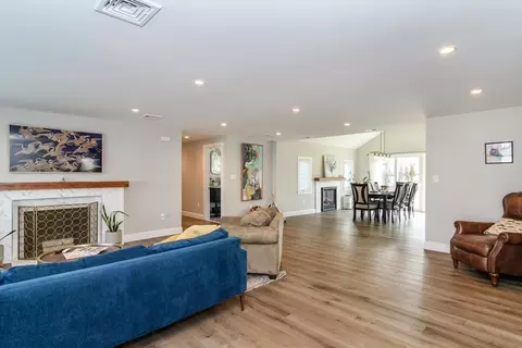 48 Wethersfield Rd, Natick, MA 01760 photo 8