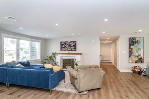 48 Wethersfield Rd, Natick, MA 01760 photo 9