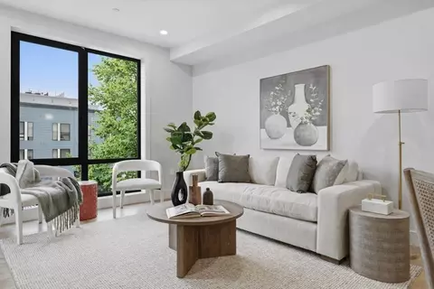 118 B St #407, Boston, MA 02127