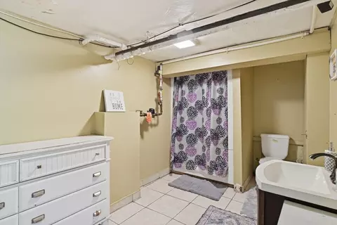 24 Jasper St, Springfield, MA 01109 photo 37