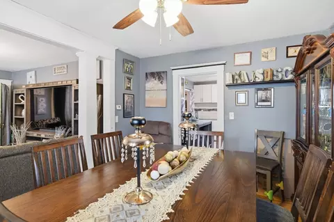 24 Jasper St, Springfield, MA 01109 photo 8
